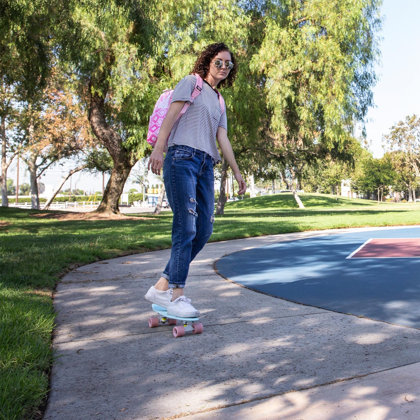 Lily Mini Cruiser 22”